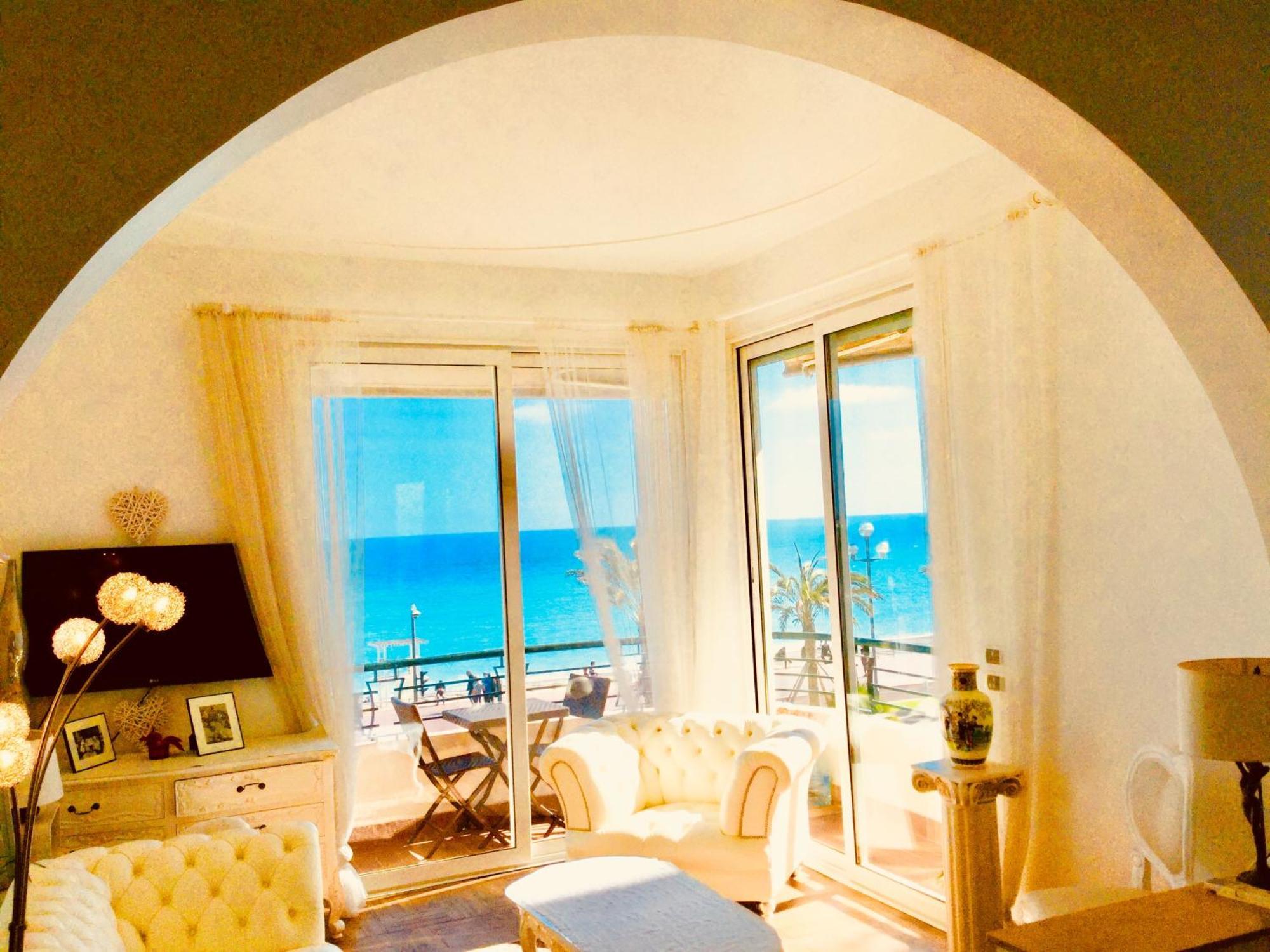Endless Stunning Mediterranean Sea Views Promenade Des Anglais Nice Luaran gambar