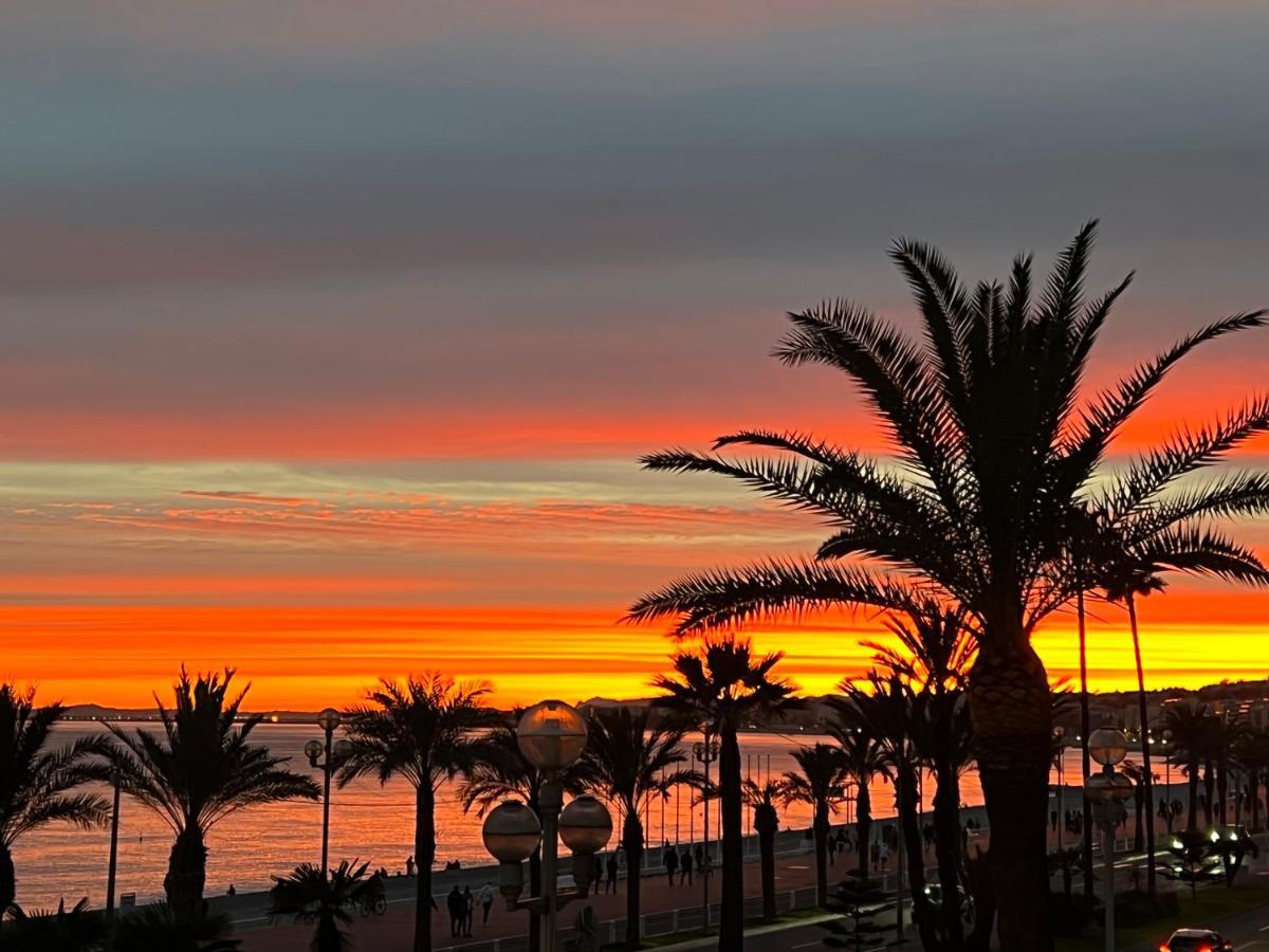 Endless Stunning Mediterranean Sea Views Promenade Des Anglais Nice Luaran gambar