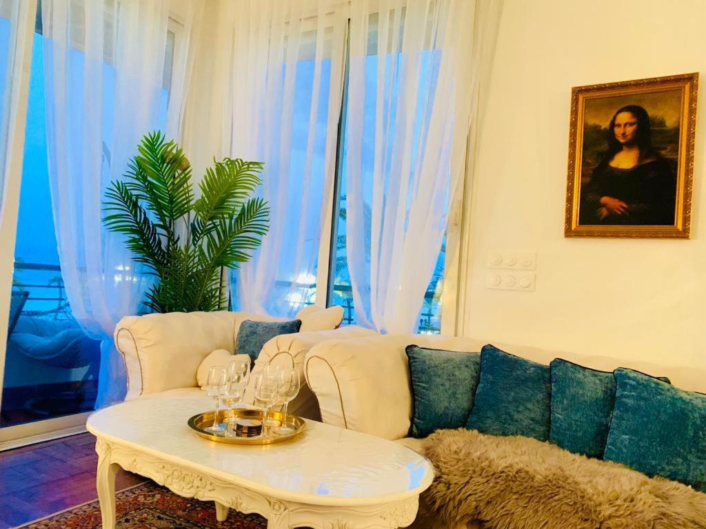 Endless Stunning Mediterranean Sea Views Promenade Des Anglais Nice Luaran gambar